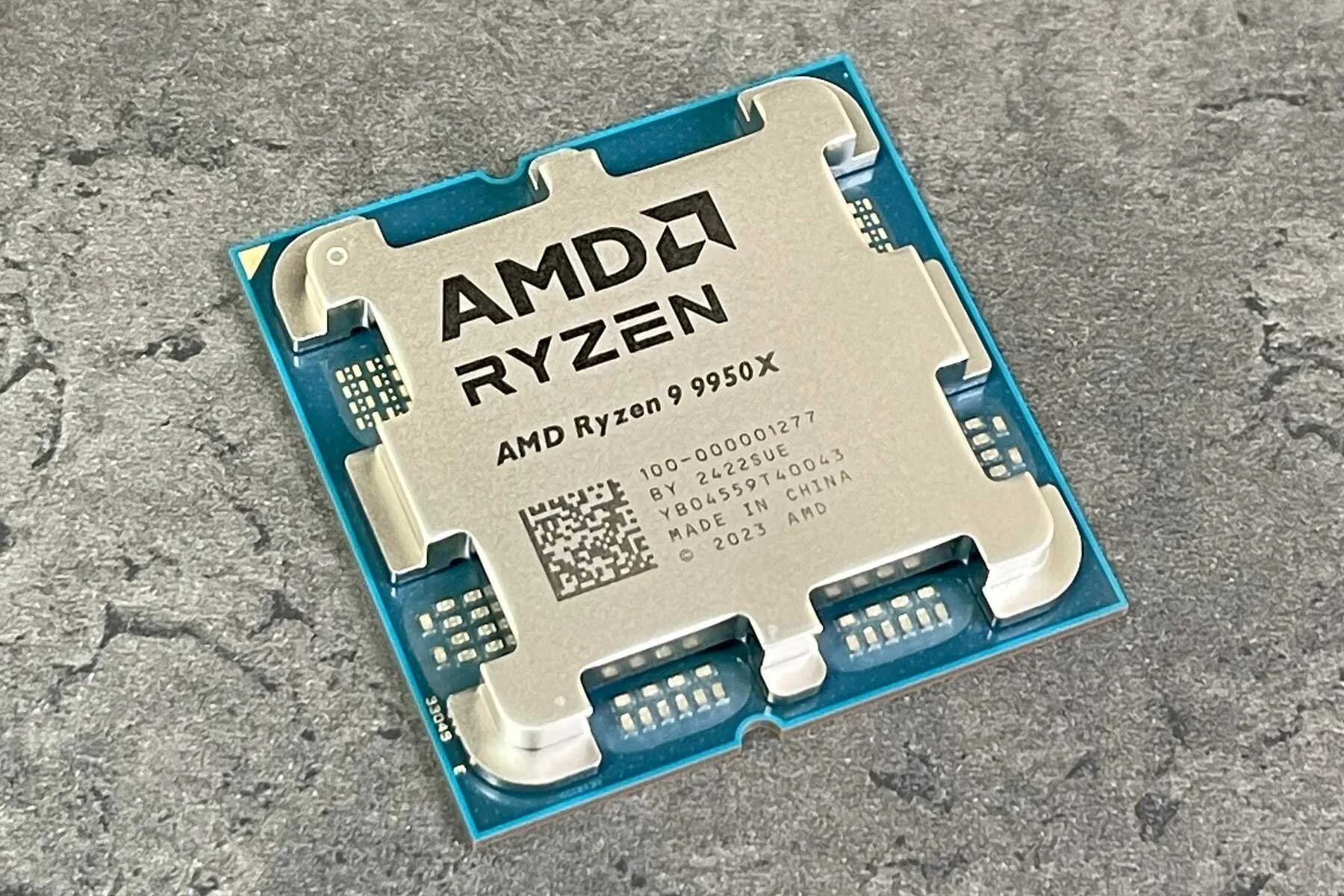 AMD Ryzen 9 9950X